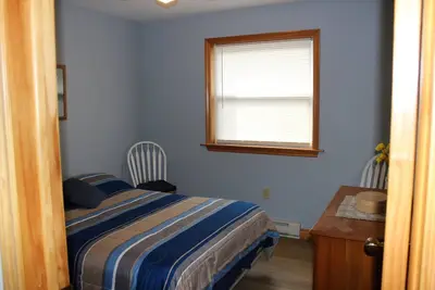 Image de Beautiful 4 Season Lakefront Cottage on quiet Lily Lake