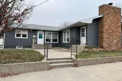 Image de 5-bedroom House for Sturgis rally with Ac, 4 car garage, 2 blocks off Main St.
