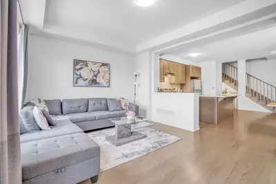 Image de 3 Bedroom house in Best Neighbourhood: 2024 built, 30 mins from Toronto Downtown