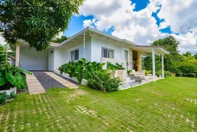 Image de Modern and cozy single-level villa