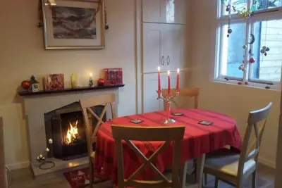 Image de Tir na nOg cottage, Ennis town centre