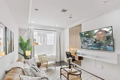 Image de Elegant Urban Retreat in the Heart of Center City