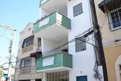 Image de Cozy 3-bedroom apartment near adorable Colonial City with Ac, Fast WiFi