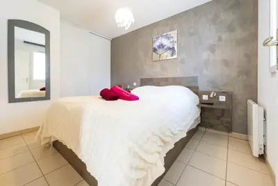 Image de Appartement 'Cosy T3' avec piscine partagée, terrasse privée et Wi-Fi