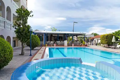 Image de Appartement 'Sandy Maria Studio 103' avec piscine partagée, Wi-Fi et climatisation