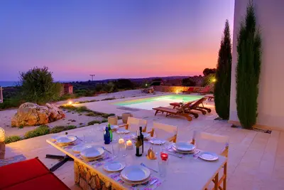 Image de Villa 'Nautilos Ideales Resort' avec vue sur la mer, Wi-Fi et climatisation