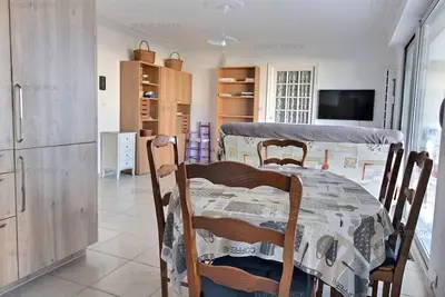 Alba 134 : pour 4 personnes idéalement situé, superbe vue mer, parking privé