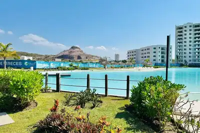 Image de Luxury apartment with private beach