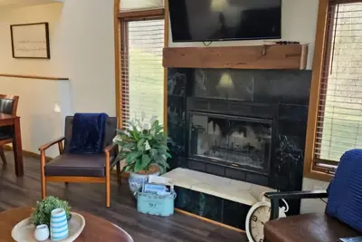 Image de Charming 2-bedroom townhome with beautiful view in Galena Territories!