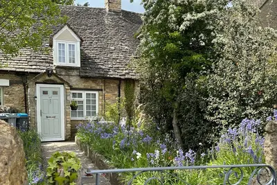 Image de Remarkable 1-Bed Cotswolds Cottage in Finstock