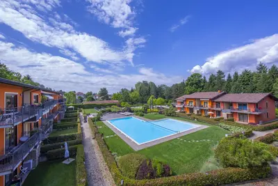 Image de Lenni Apart. Swimming Pool and lake, Leggiuno, Italy