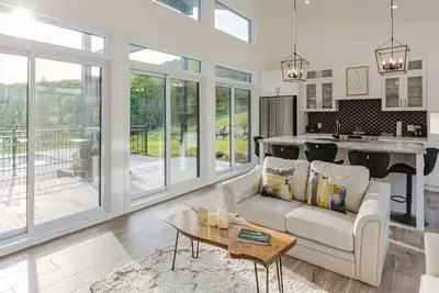 Image de Mountain Escape w/ Pool, Near Ski Slopes & Trails