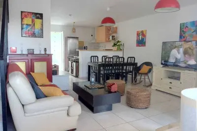 Image de Homerez - Maison confortable Ă Lunel avec terrasse et climatisation
