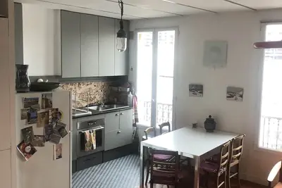 Image de lovely dupleix dans le vieux Paris