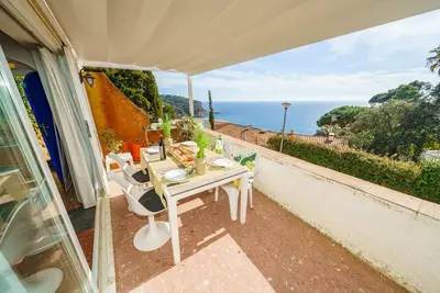 Image de Blue Horizon | Front de Mer Vue Incroyable Climatisé Idéal pour Familles