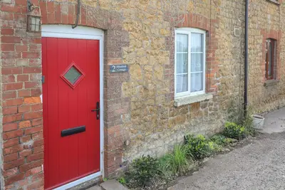 Image de Bluebird Cottage, pet friendly, with a garden in Castle Cary