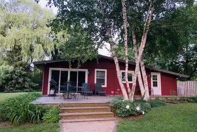 Image de 4 bedroom, 4 season lakefront near Grand Bend (Lake Huron) with firepit & kayaks