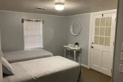 Image de Memories on Main -Located halfway between Ocean Isle Beach and Holden Beach