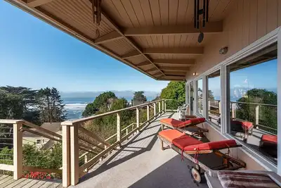 The Sandpiper - Great location w/ magical ocean views & dog friendly!