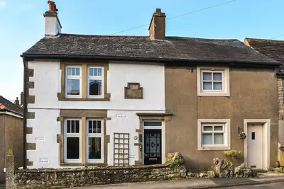 2 bedroom accommodation in Carnforth
