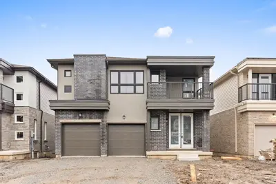 Image de Specious and Professionally Clean ~ 4 Bedroom and 4 Washroom House ~ Thorold