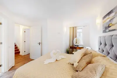 Image de Prestige-Appartement-Sdb privée avec douche-Vue sur Rue