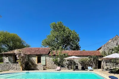 Image de Entre Dordogne & Lot, un ancien corps de ferme avec piscine privée/chauffée
