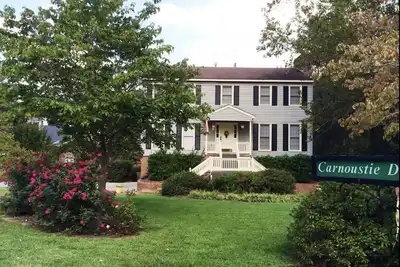 Image de Masters Rental! 4 Bedroom 3. 5 Bath Home - Gated Community - 10 mins from Masters