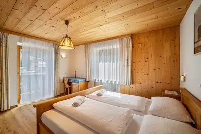 Image de Appartement 'Gartnerhof Rose' avec vue sur les montagnes, jardin partagé et Wi-Fi