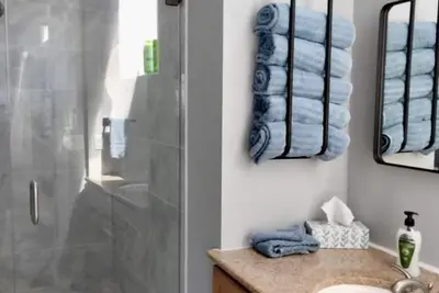 Image de Panoramique-Appartement-Salle de bain privée-Water Street Retreat