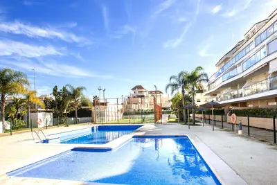 Image de Confortable appartement pour 6 personnes avec Wifi, climatisation, piscine, Tv et terrasse