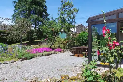 Image de Petite maison au départ des chemins de randonnée et à 20 minutes de Limoges!