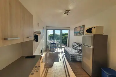 Image de Studio cabine en bord de mer avec parking privé, animaux acceptés
