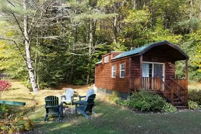Image de A Comfy Cabin near Saratoga Springs, Ny