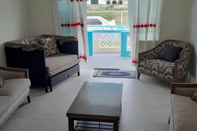 Image de Comfy retreat - Oistins beach & Surfers Point in 5 minutes!