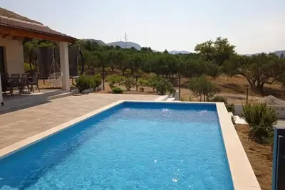 Image de Charming villa with 3 bedrooms and WiFi, Ac in enchanting Grebaštica