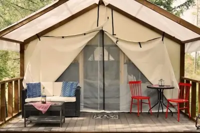 Image de Glamping Tent! Nestled at base of Mission Mountains! Queit & secluded.