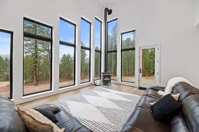 Image de 605 Hideaway-Unique Architecture, Amazing View