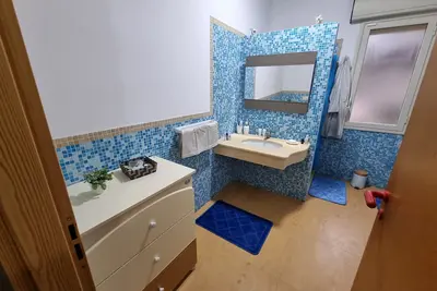 Image de Detached vacation home nestled in nature a stone's throw from the town center