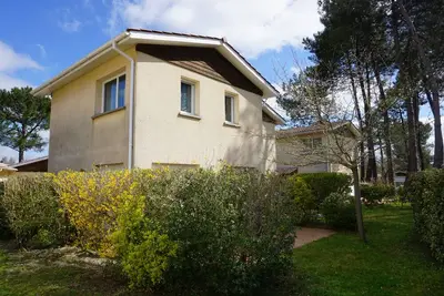 Image de Maison de vacances 3 chambres, au bord du Lac de Hourtin, avec piscine