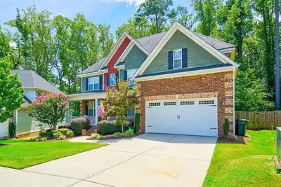 Image de Spacious 5-Bedroom 5mins from Evans Towne Center and 20 minutes Augusta National