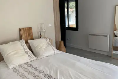 Image de Magnifique maison d'architecte moderne et contemporaine dans un écrin de verdure