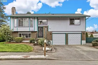 Portland Charming, fully furnished, private, quiet and pets friendly Home.