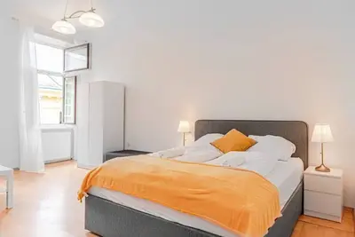 Image de Pleasing 2br Apt. Akh-Perfect for Groups