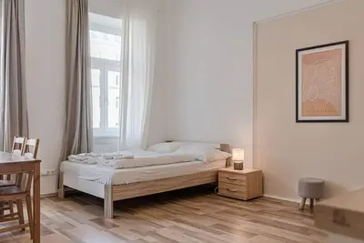 Image de Special Vintage Viennese Apt. - 12min f Downtown