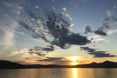 Image de Gorgeous Waterfront 5 Bedroom House with Private Dock & Beach