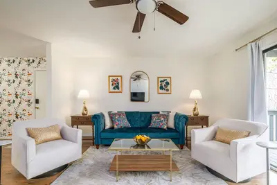 Image de Cozy 2-bedroom condo in the heart of Homewood/Vestavia, minutes from Samford/Uab