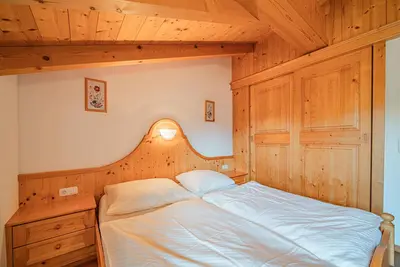 Image de Appartement avec balcon près d'une piscine