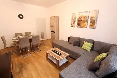 Image de Apartment für 7 Personen, 2 Schlafzimmer, Küche, Inkl. Reinigungsgebühr 35
