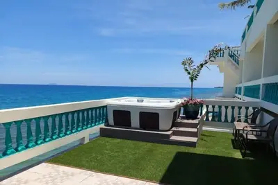 Image de Sunset Paradise, Villa 3 - Oceanfront - 18 guests